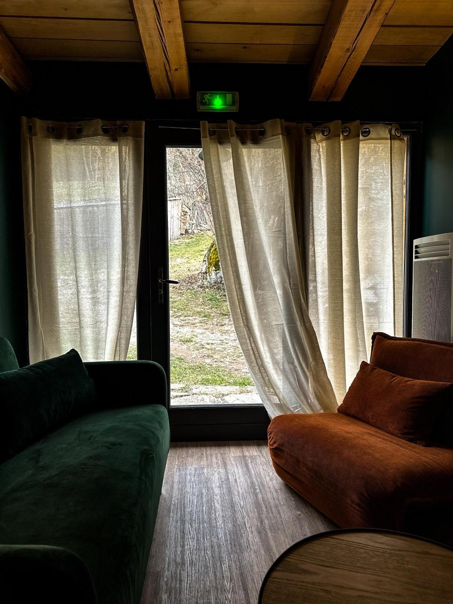 La Ferme Du Bien-Etre Bed & Breakfast Saint-Julien-Chapteuil ภายนอก รูปภาพ